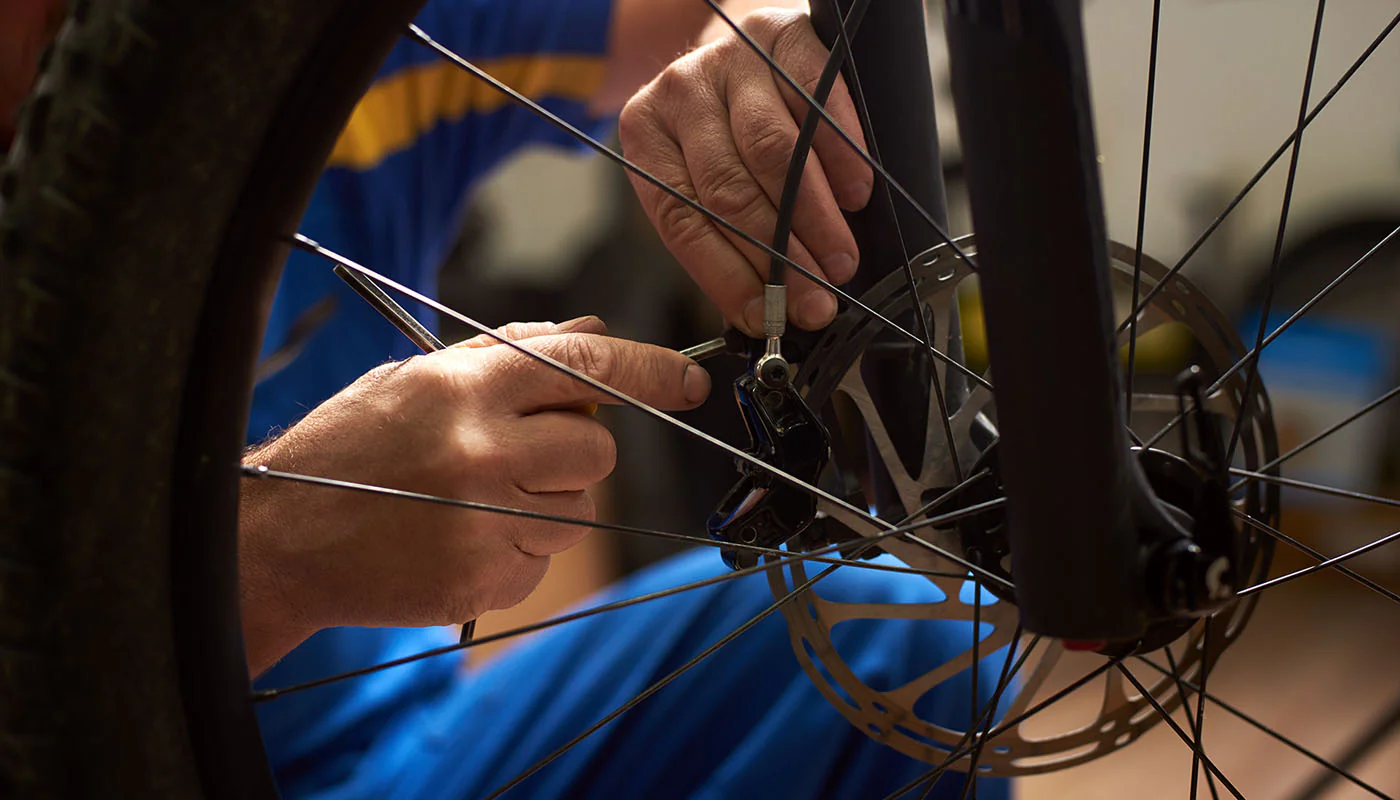 Wie werden Fahrradbremsen wirksam gereinigt?